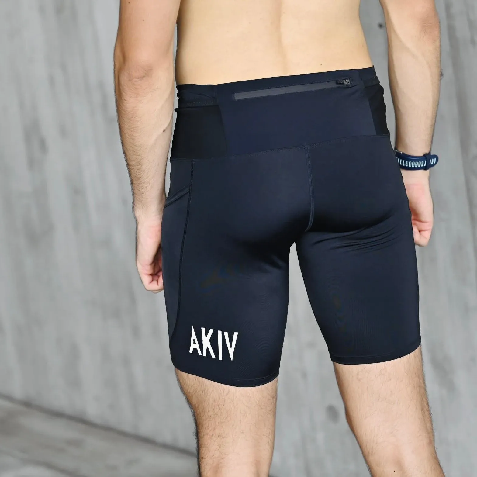 AKIV 2-in-1 Multi-Pocket Pro Tights Unisex | For Road Running