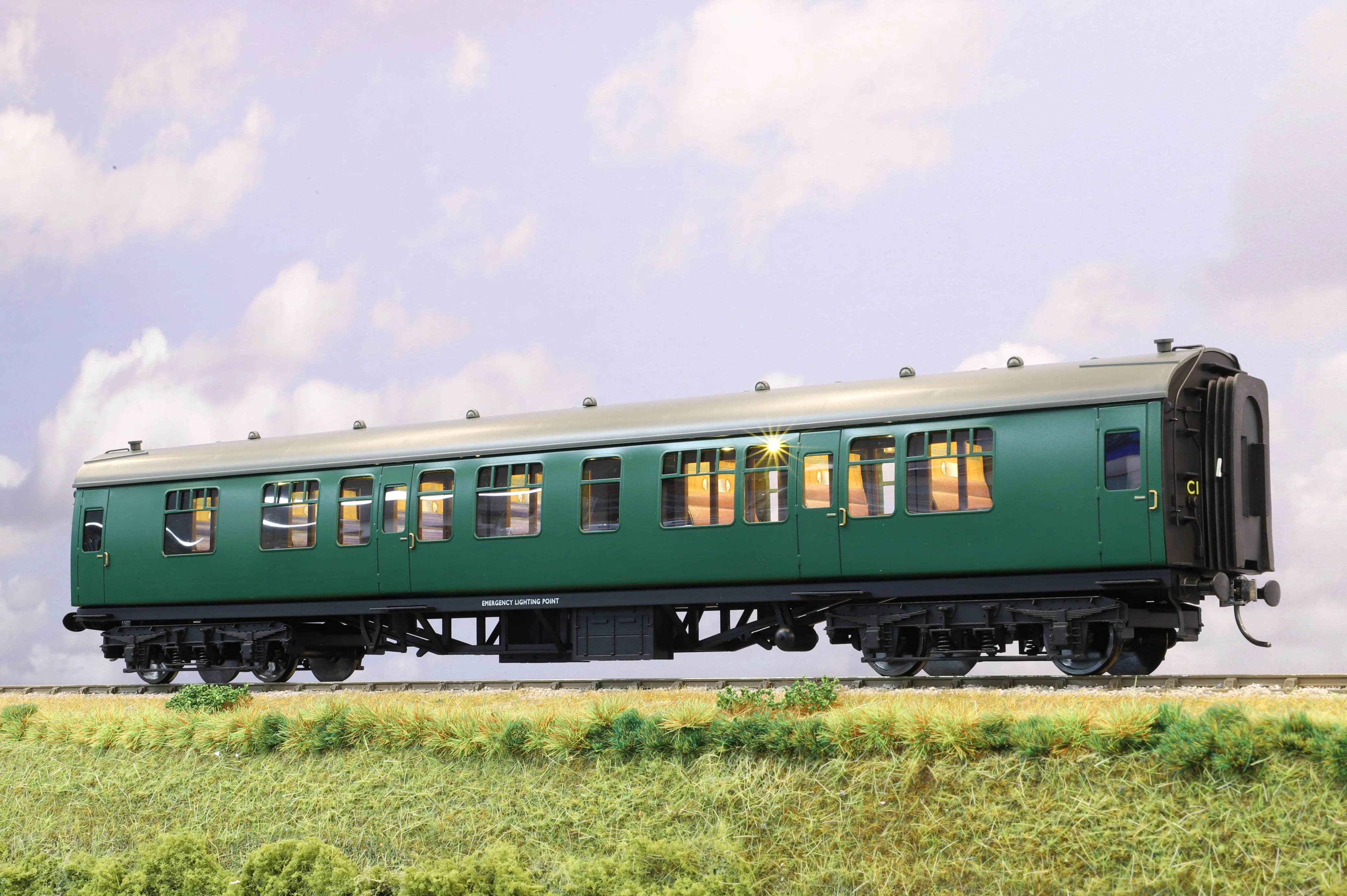 Darstaed Finescale O Gauge MK1 CK Southern Green Unnumbered BR MK1 Bogies